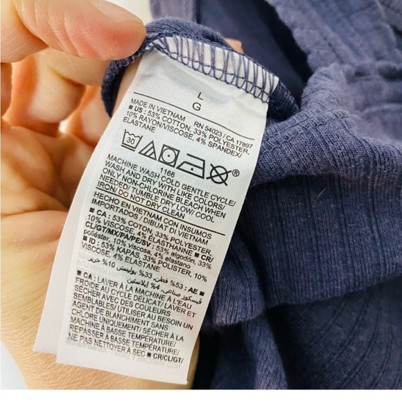 OLD NAVY Sleeveless Henley Jumpsuit - Picture 2 of 2